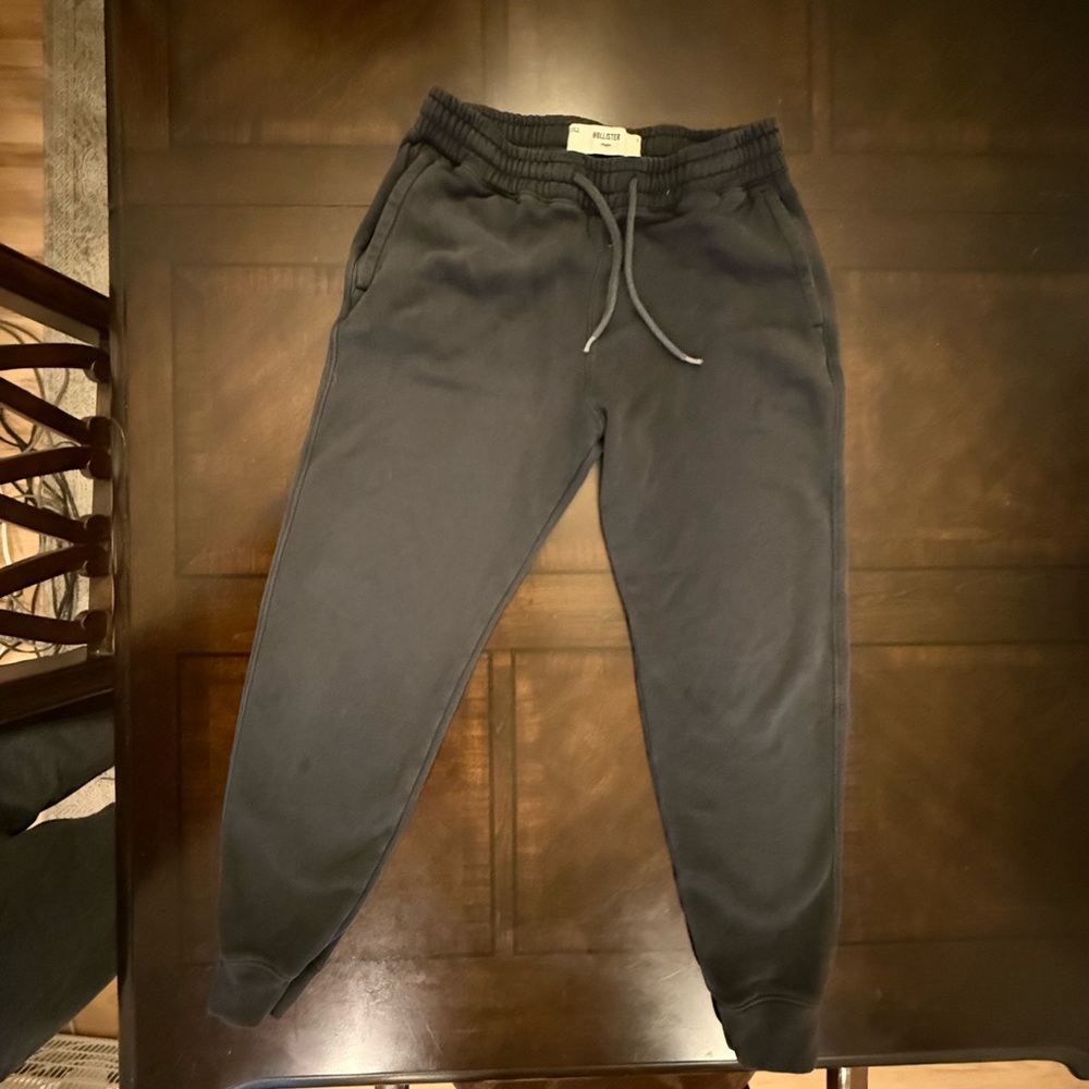 Hollister Women's Black Jogger Pants W/ zipper double pocket for securing items